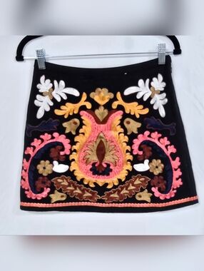 H&M women 4 embroidered mini skirt, lined, beautiful, cotton, side zipper